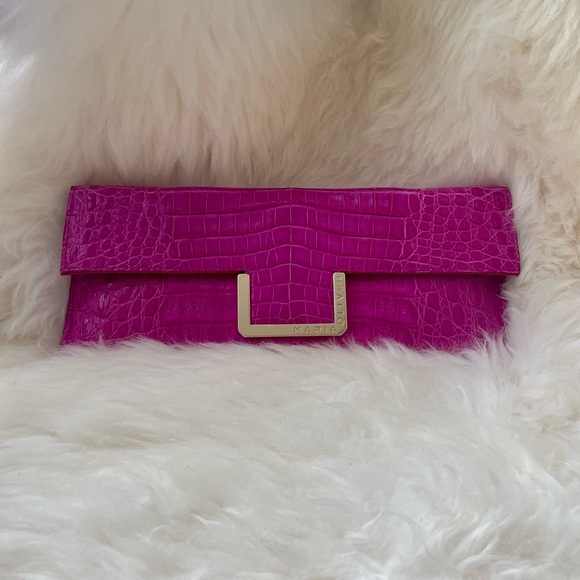 Maria Oliver Fuchsia Gracia Crocodile Clutch Bag with Detachable Shoulder Chain - Picture 4 of 7